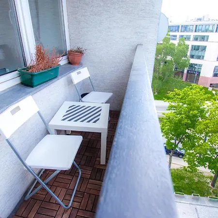 Amazing View And Great Location. Ratusz Arsenal. * 바르샤바